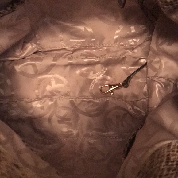 Michael Kors Lizard satchel in mint condition - Picture 4 of 5